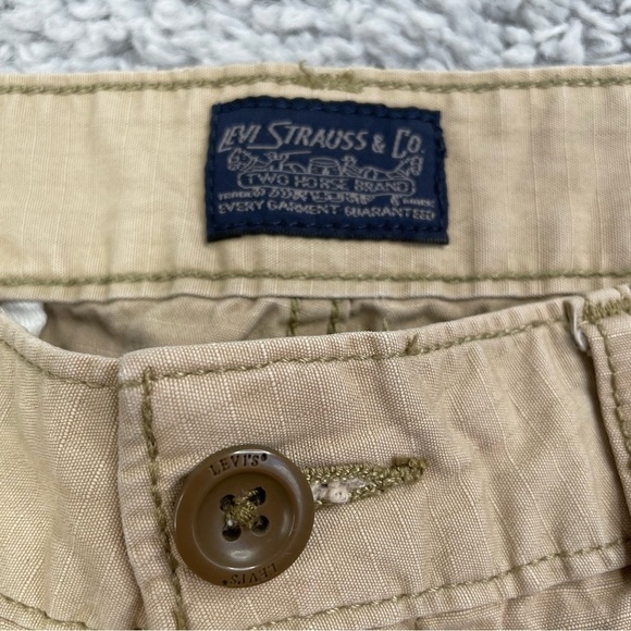 Levi's Shorts Mens 34 Cargo 6 Pocket Design Casual Classic Spring Summer Street - Picture 2 of 6